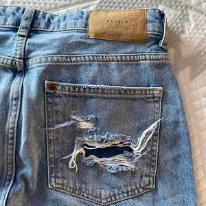 2 FOR $40✨Low Waist Ripped Boyfriend Jeans by H&M